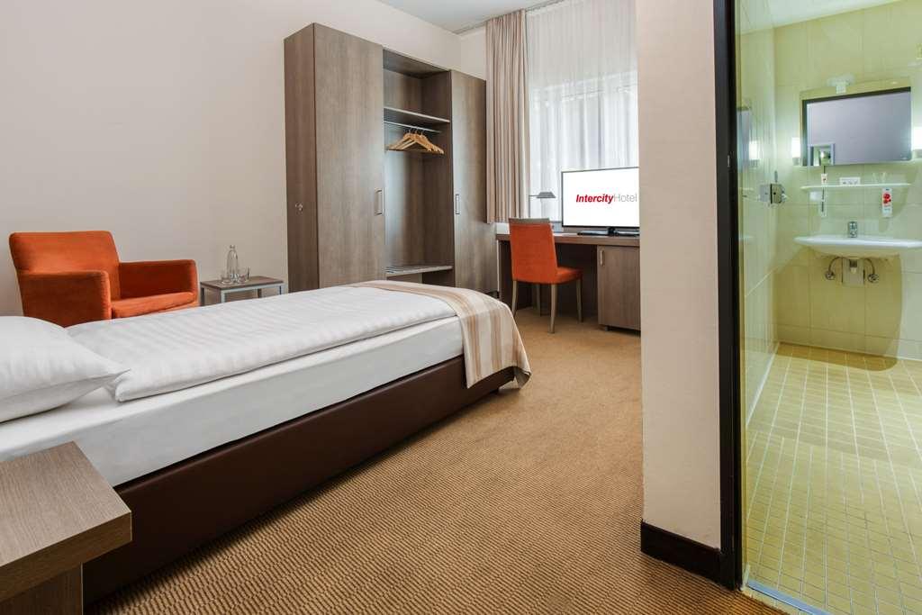 Intercityhotel Hannover Rum bild